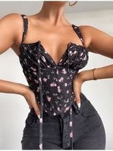 Load image into Gallery viewer, Gurli Floral Crop Top
